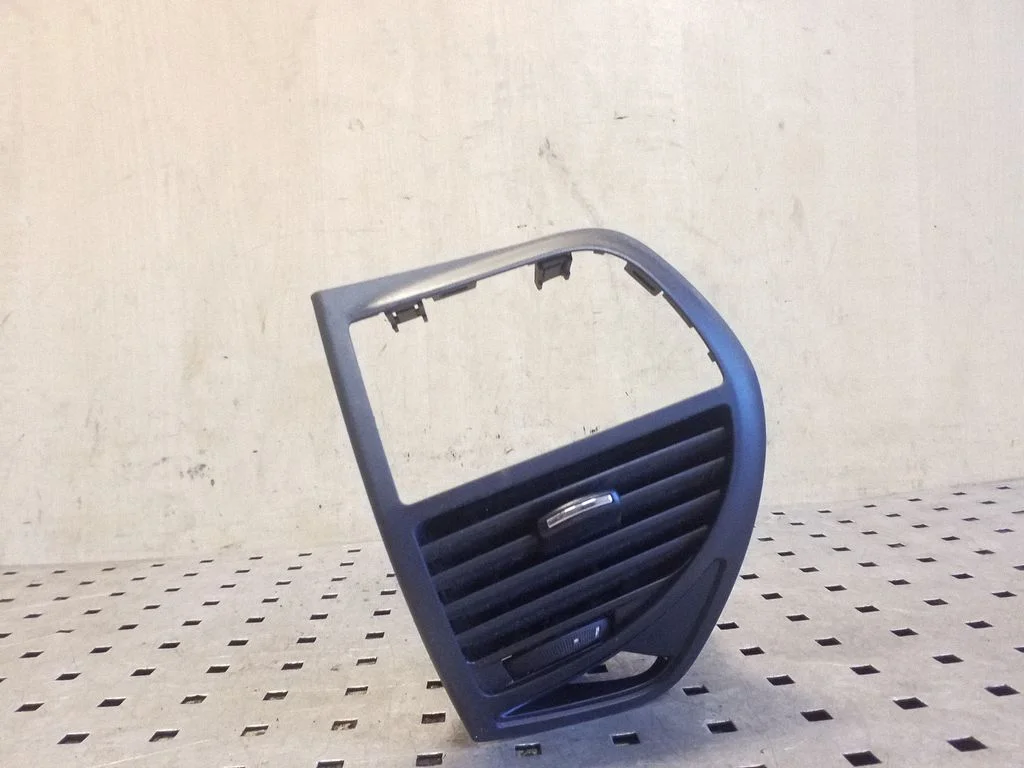 Dashboard side air vent grill/cover trim 303844