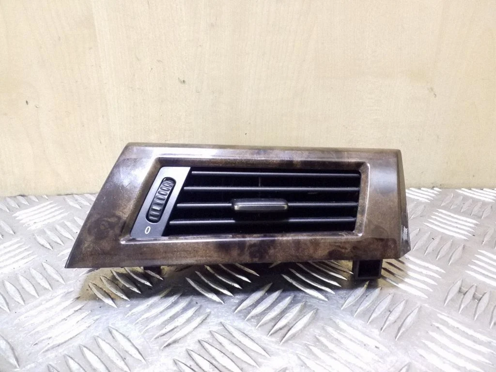 Dashboard side air vent grill/cover trim 6949303