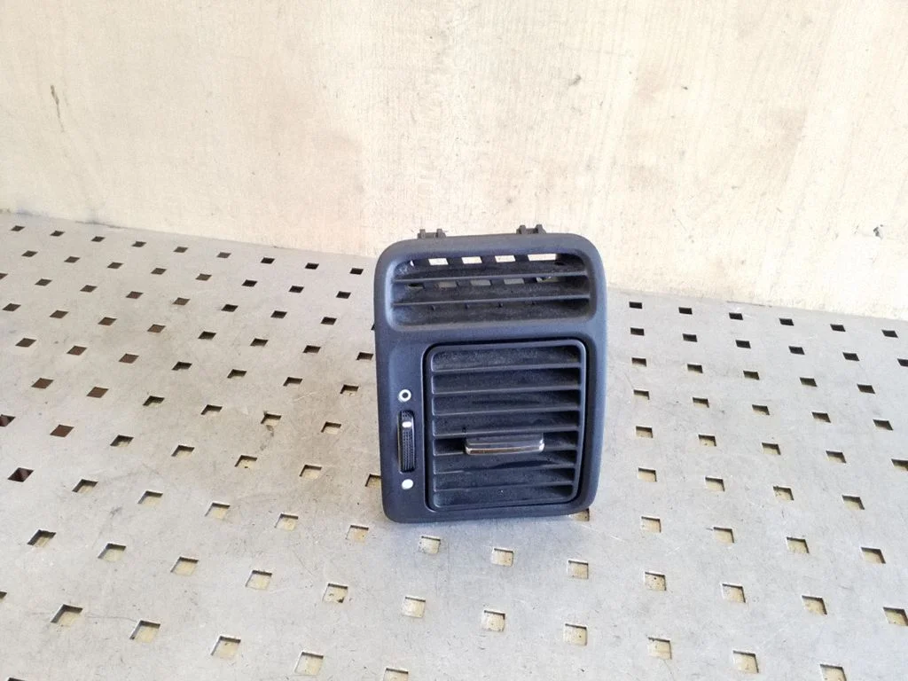 Dashboard side air vent grill/cover trim – left