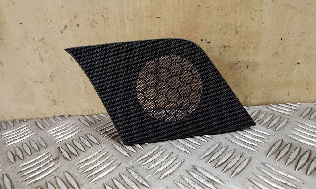 Side speaker trim/cover 8R0035428