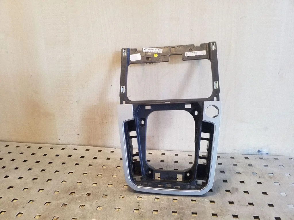 Käigukangi ümbrise viimistlus (plastik) 3G2864252RL