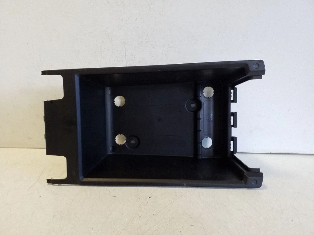 Glove box central console – BMW i4 (2021-)