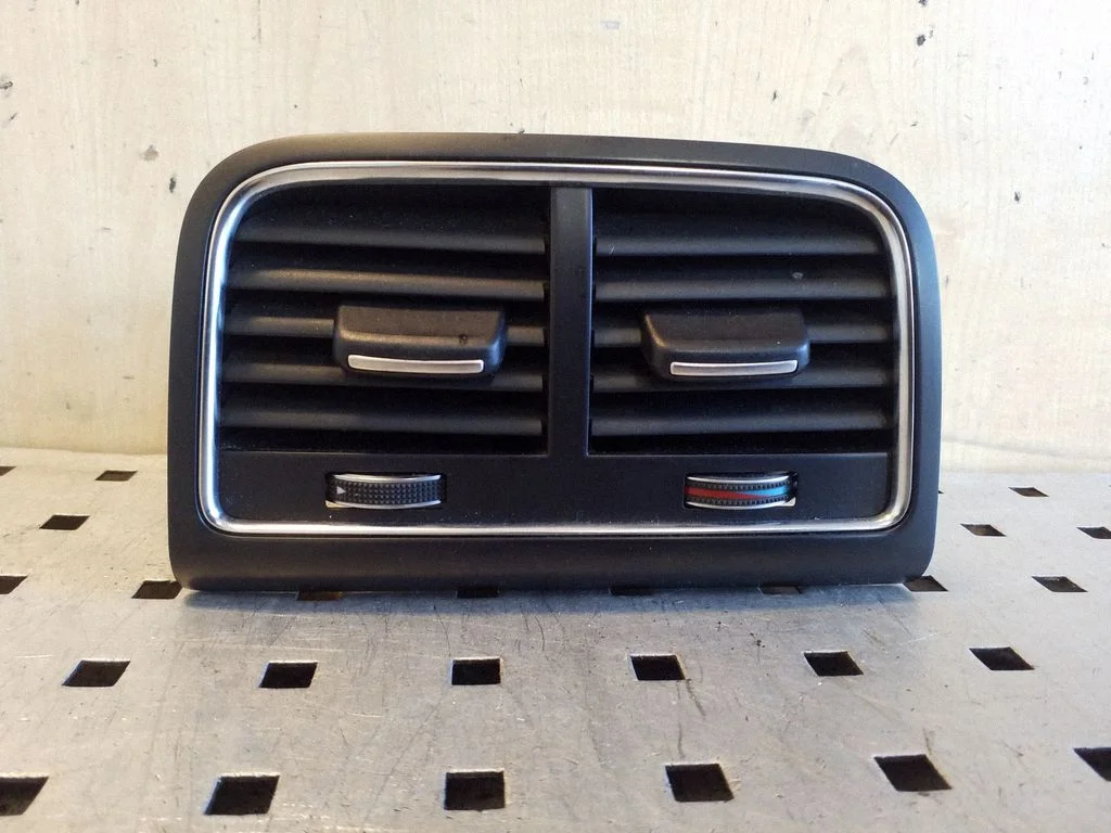 Rear air vent grill 8K0819203H