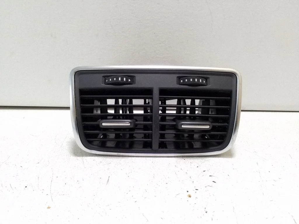 Rear air vent grill 4G0819203A