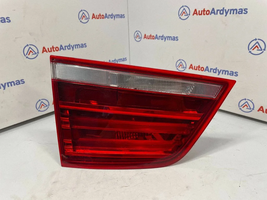 Tailgate rear/tail lights 7217313