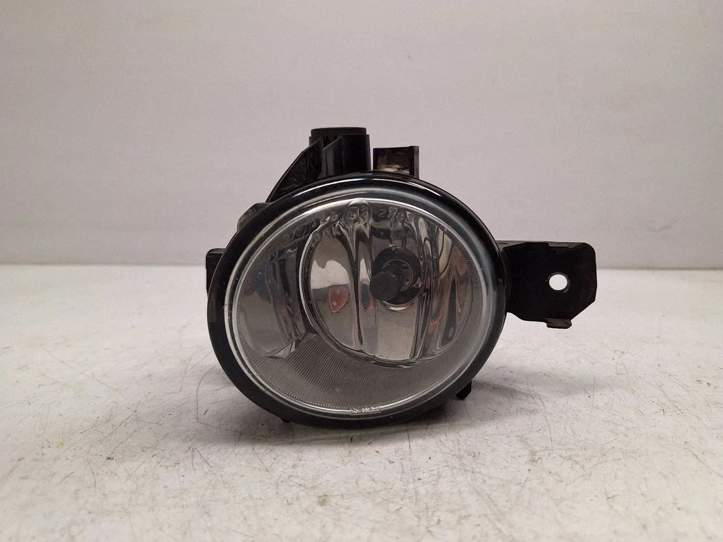 Priekšējais miglas lukturis 63177184317