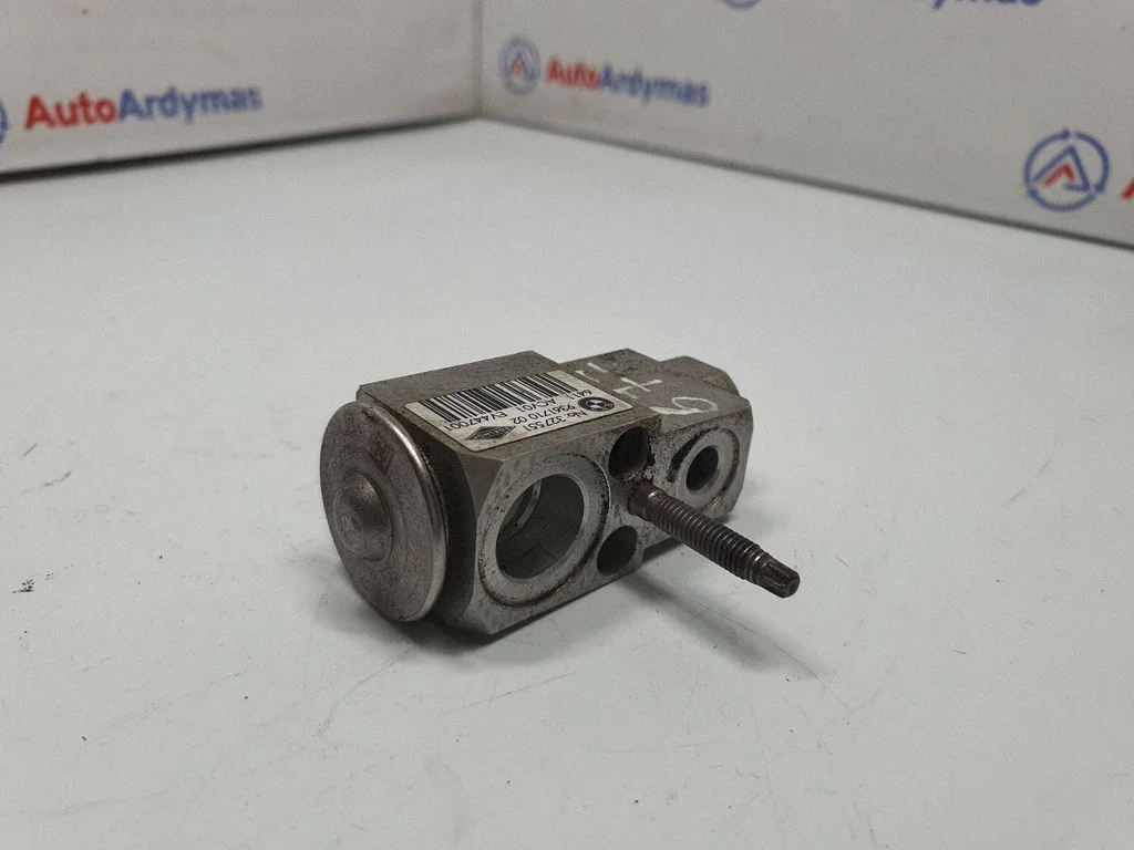 Air conditioning (A/C) expansion valve 9361710