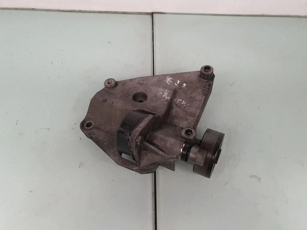 Wspornik sprężarki klimatyzacji 2354035