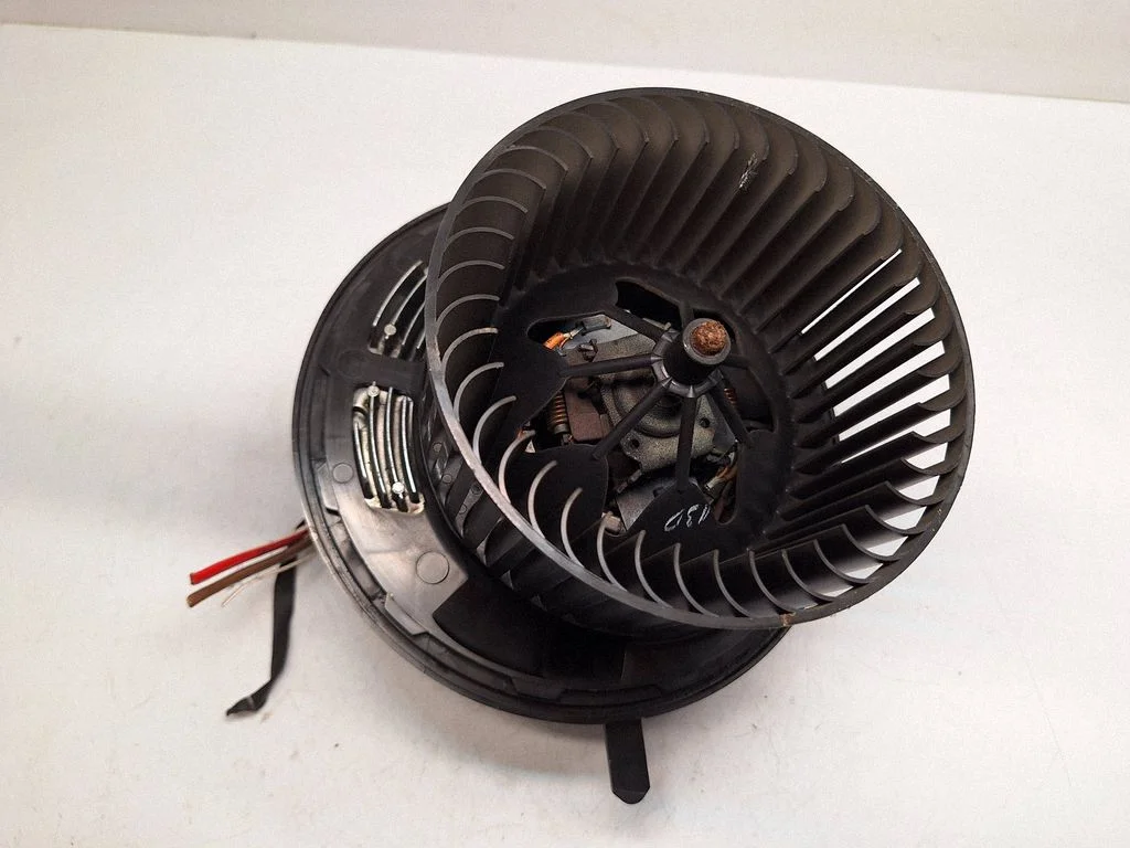 Heater fan/blower – BMW X3 F25 (2010-2017)