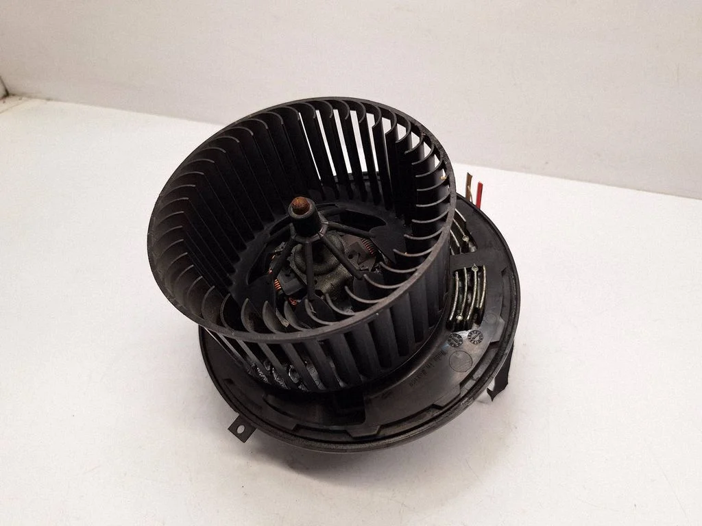 Heater fan/blower 64119227670