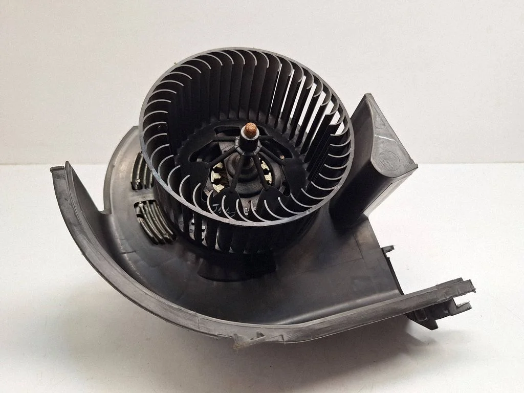 Krāsniņas ventilators/pūtējs 64119229658
