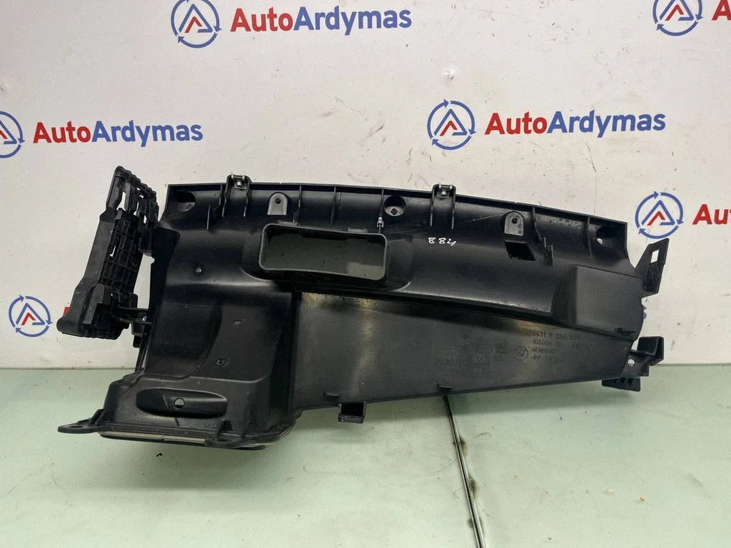 Cabin air duct channel 9266839 – BMW i3 (2013-)
