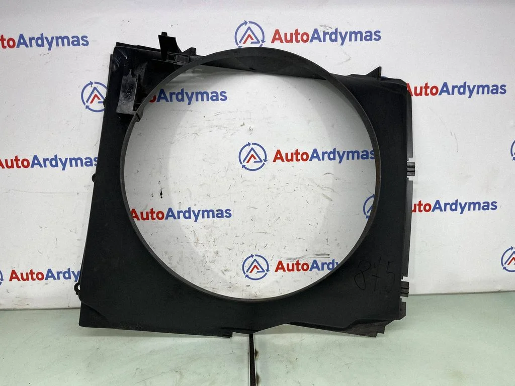 Radiator cooling fan shroud – BMW X5 E53 (1999-2006)