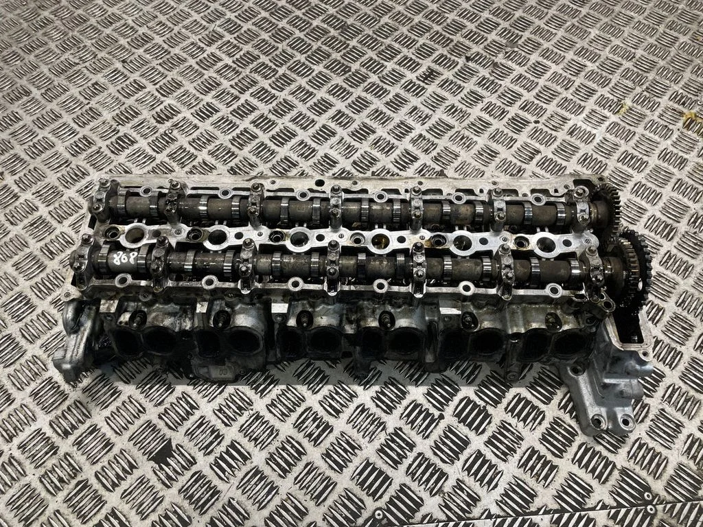 Engine head 8507561