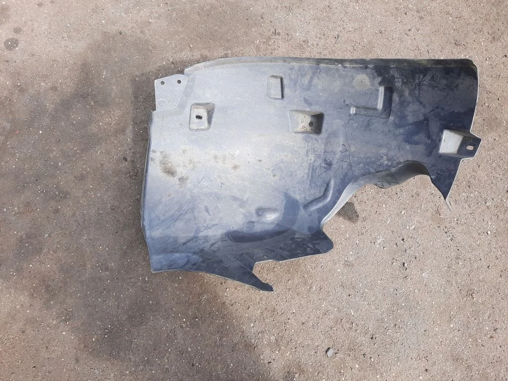 Front wheel arch liner splash guards A1668841222