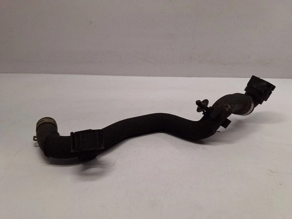 Coolant pipe/hose 8741799