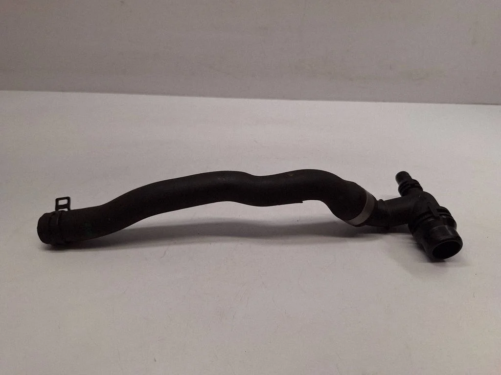 Coolant pipe/hose 8741786