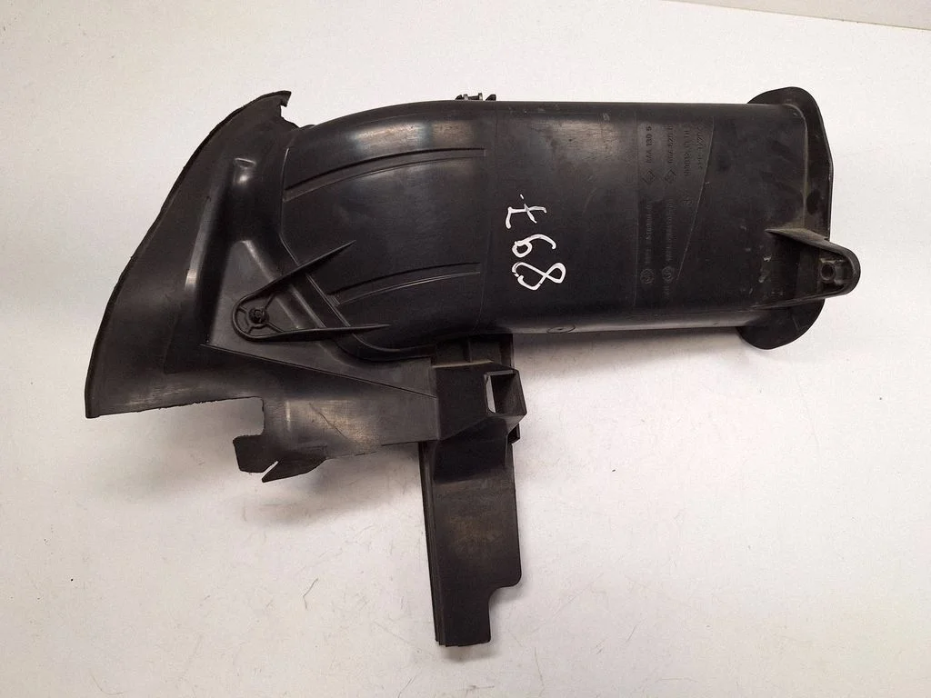 Air intake duct part 13717514869 – BMW Z4 E85 E86 (2002-2008)