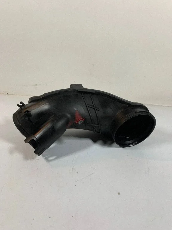 Õhu sisselaske voolik (-ud)/ toru (-d) – BMW 5-seeria F10 F11 (2009-2016)