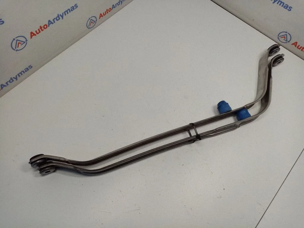 Fuel tank mounting bracket 7404150