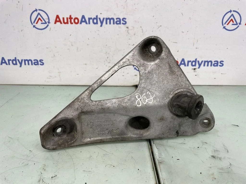 Dzinēja stiprinājuma kronšteins – BMW 4. sērija F32 F33 (2013-2020)