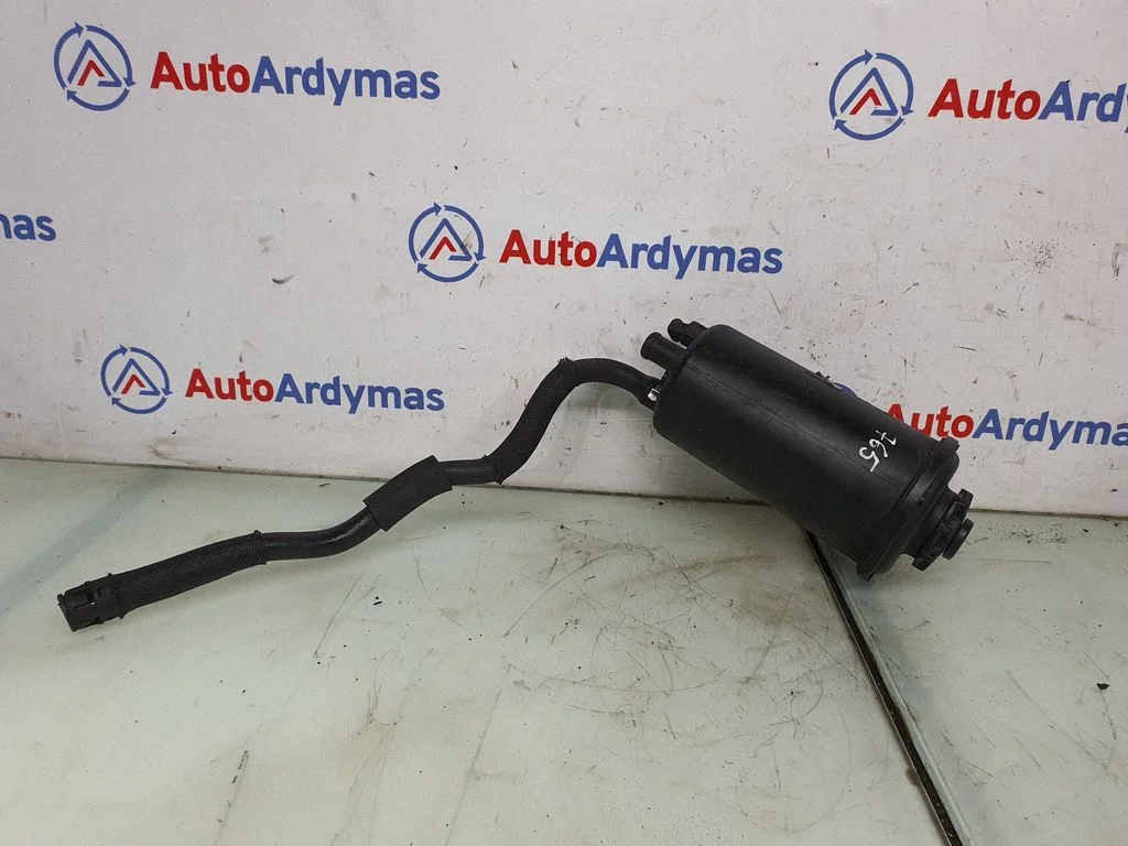 Power steering fluid tank/reservoir 6774185