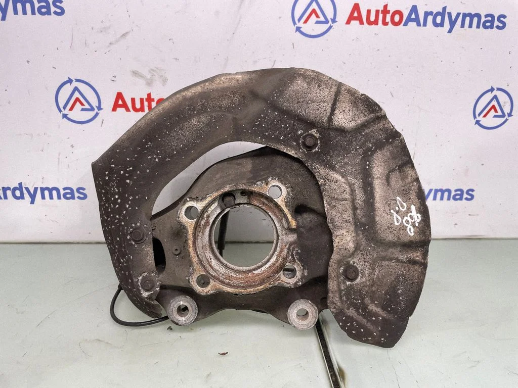 Front wheel hub spindle knuckle 6859004