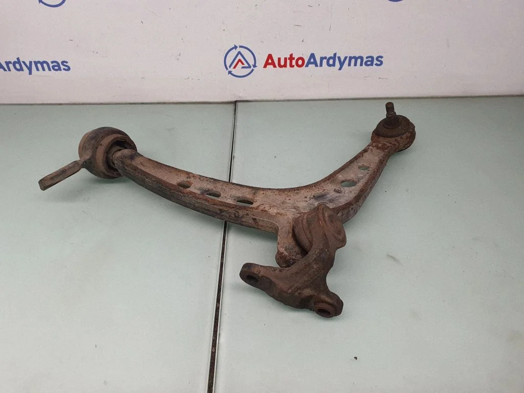 Front lower control arm/wishbone 6758533