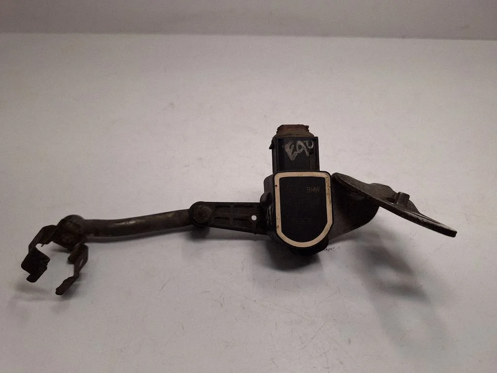 Augstuma sensors (priekš. lukturu) – BMW 3. sērija E90 E91 (2005-2012)