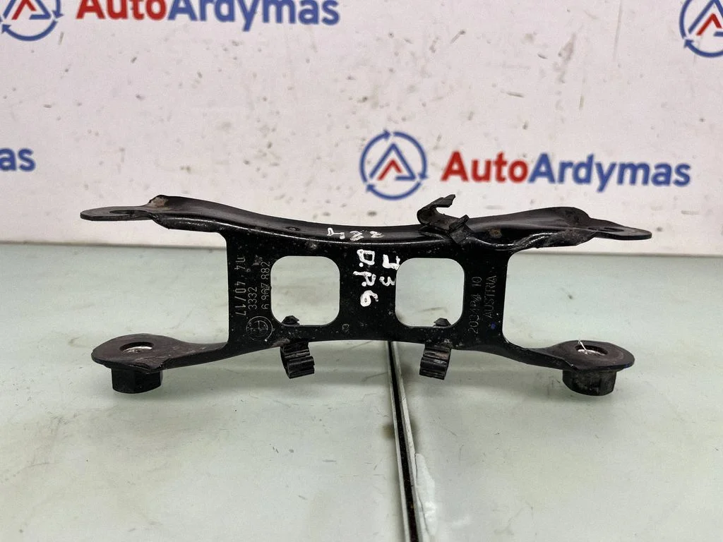 Rear control arm – BMW i3 (2013-)