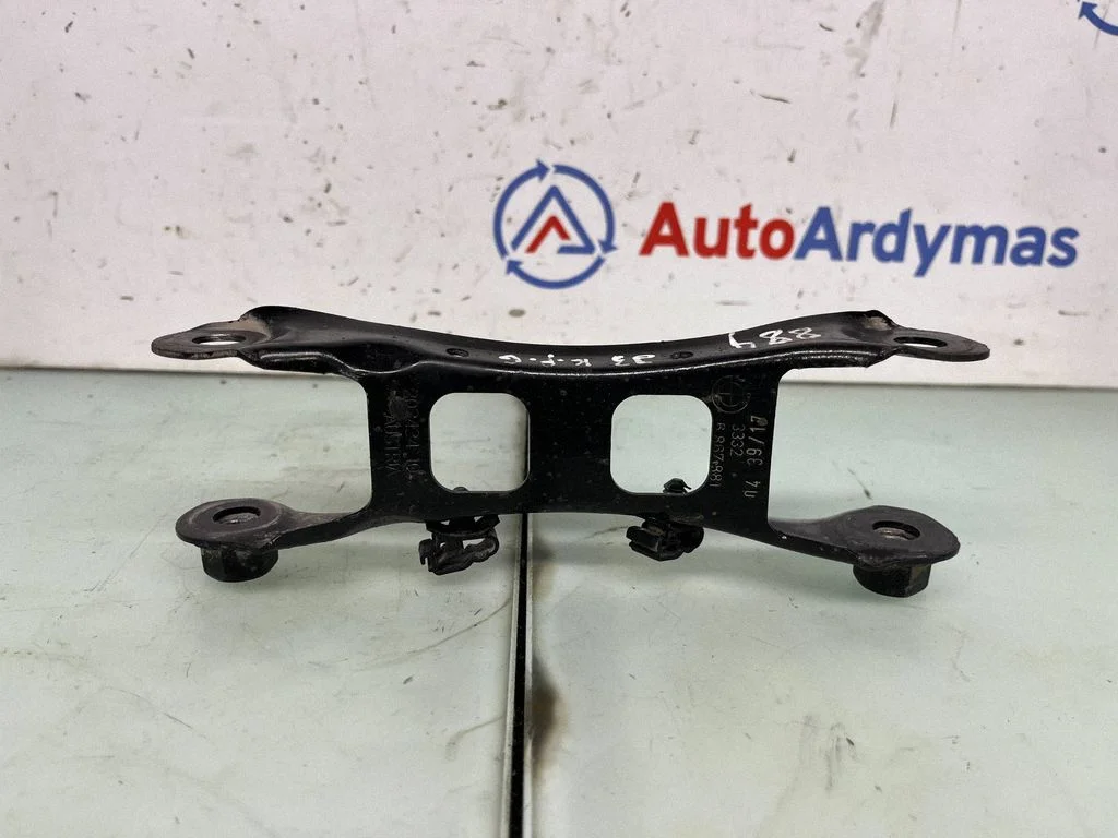 Tagumine õõtshoob 6867881 – BMW i3 (2013-)