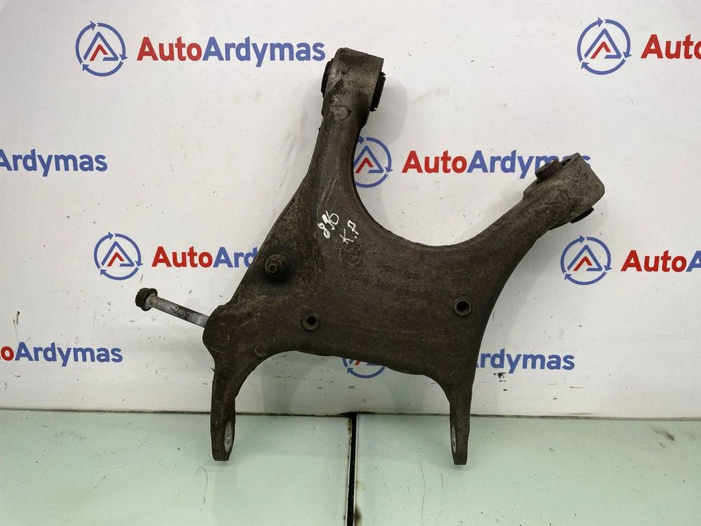 Tagumine ülemine õõtshoob 6770953