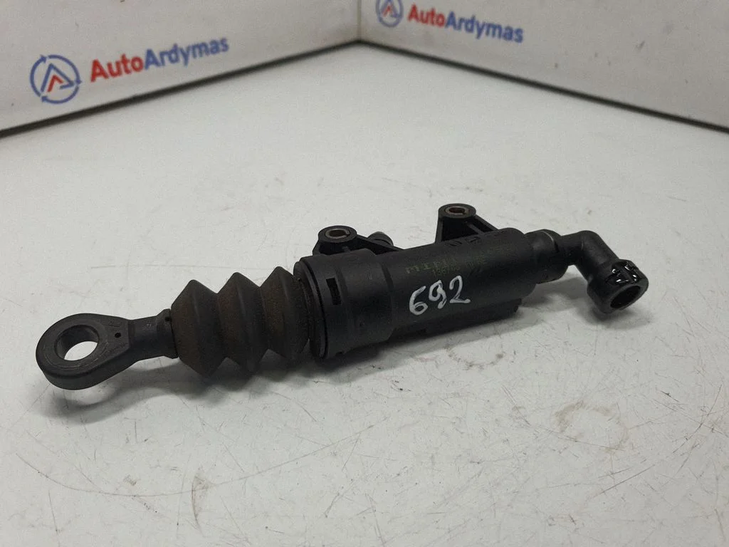 Clutch master cylinder 6774078 – Mini One - Cooper R50 - 53 (2001-2006)