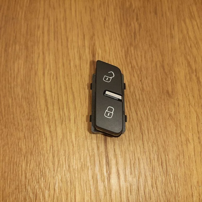 Centrinio užrakto jungtukas