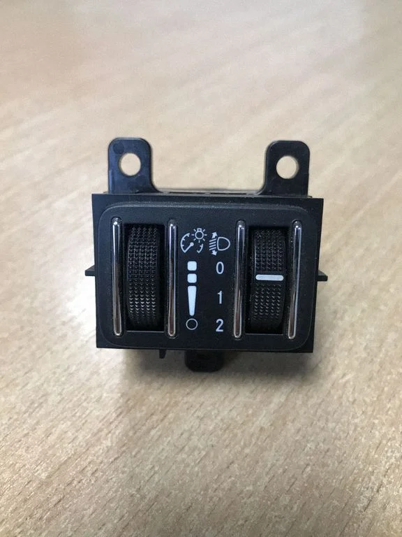 Headlight level height control switch – Maserati Ghibli (2013-)
