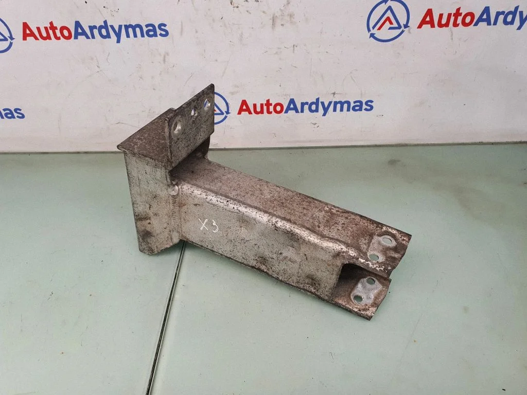Front bumper mounting bracket – BMW X3 E83 (2003-2010)