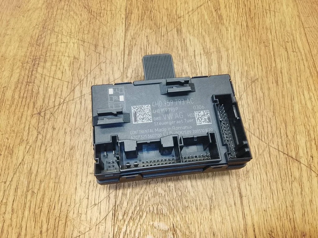 Durų elektronikos valdymo blokas