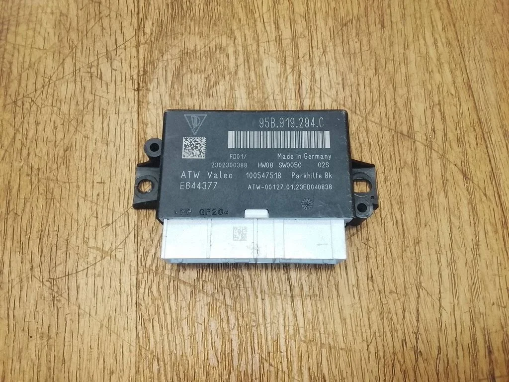 Parkimisandurite (PDC) juhtplokk – Porsche Macan (95B) (2019-)
