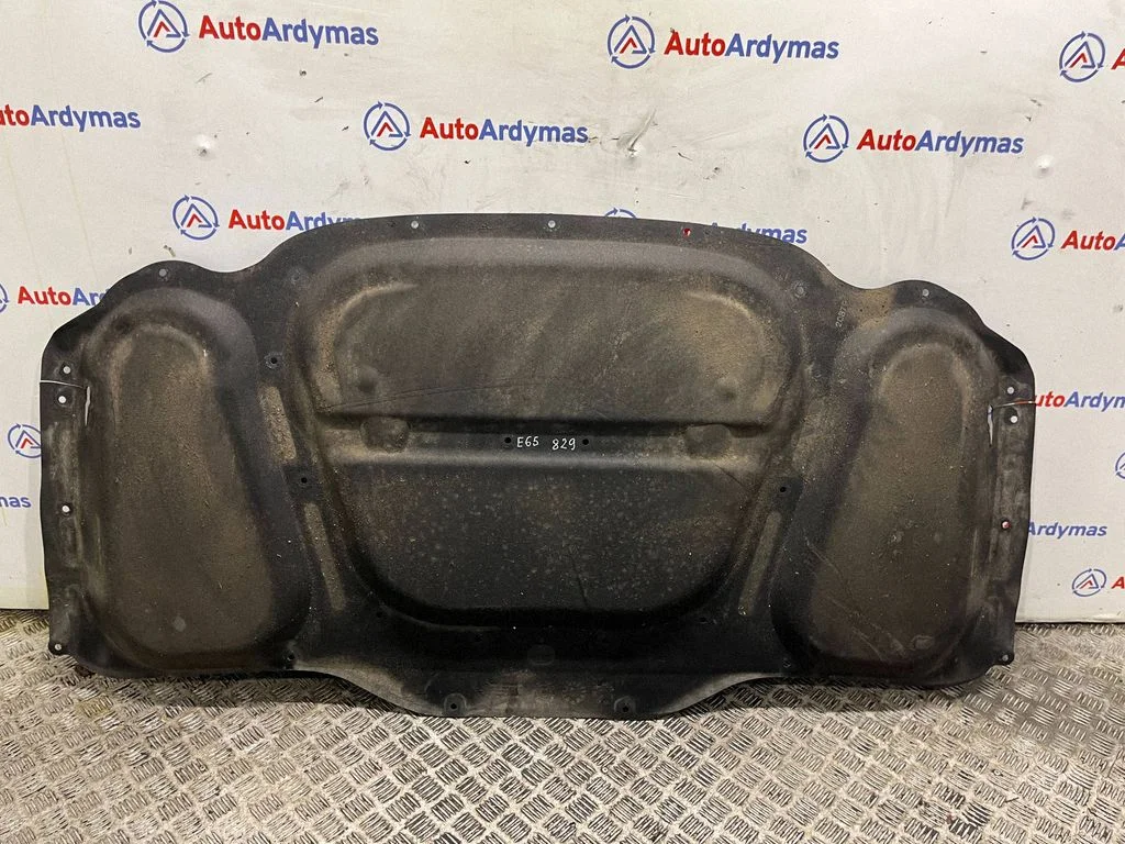 Motora pārsega skaņas/siltuma izolācija 7135244