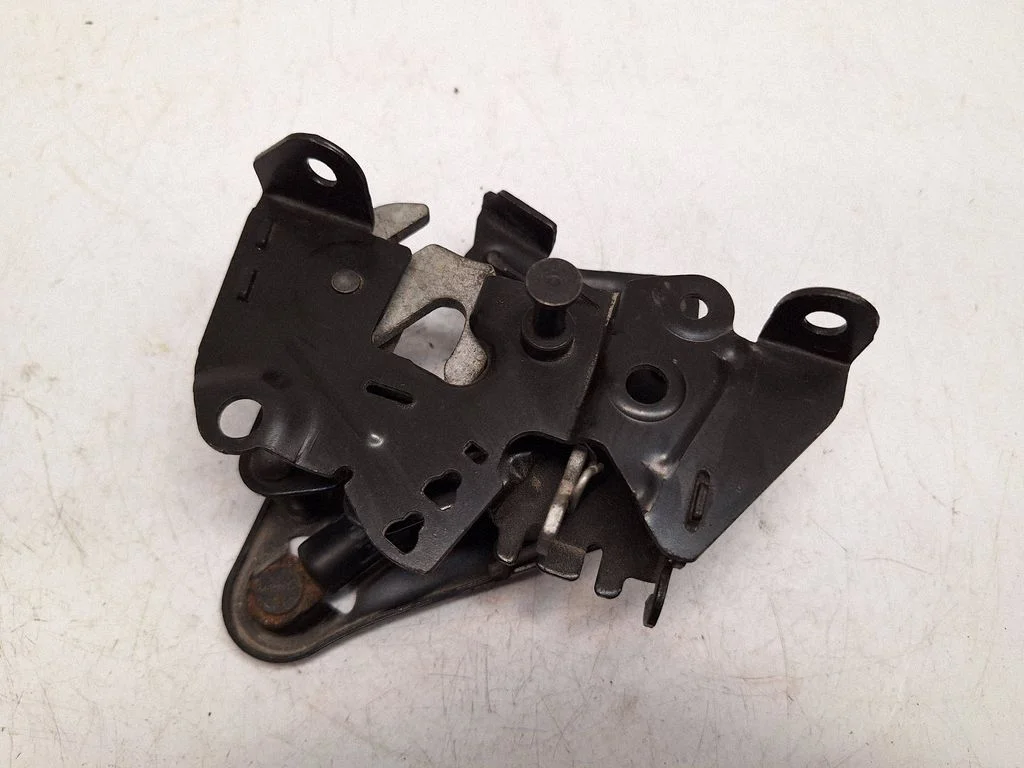 Engine bonnet/hood lock/catch – BMW 5 Series F10 F11 (2009-2016)