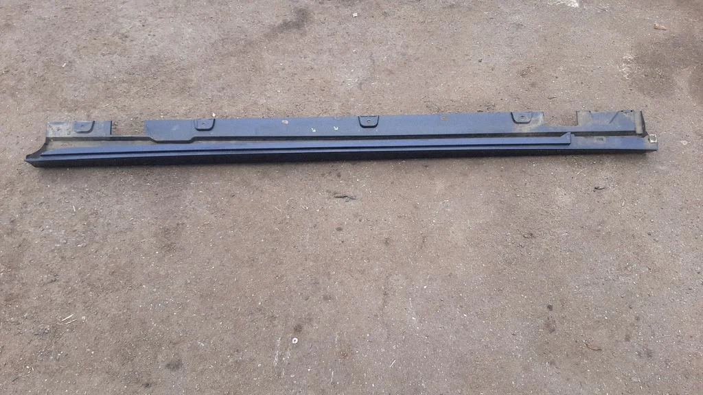Lävepakk A2136909801