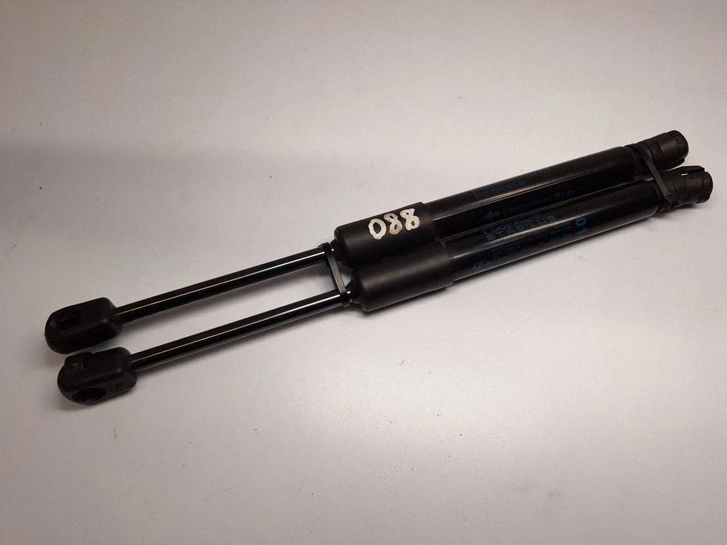 Front bonnet/hood damper/strut 51237300567