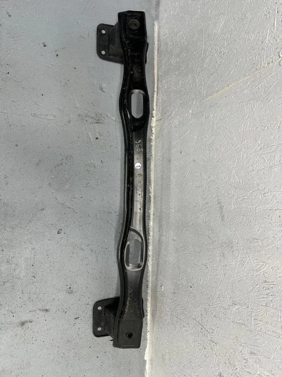 Rear bumper cross member 7158449