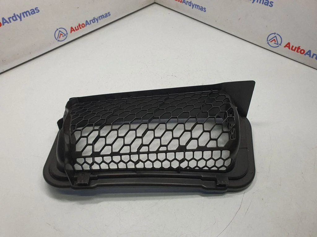 Quarter panel pressure vent 9387357