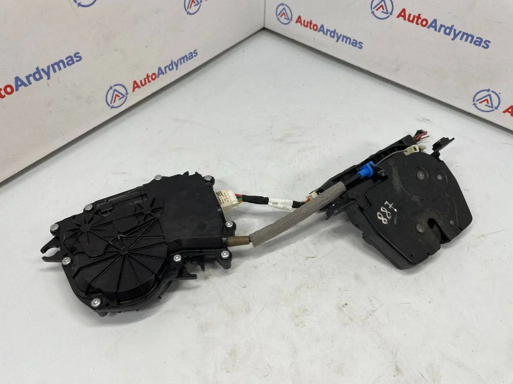 Tailgate/trunk/boot lock/catch/latch 7269544
