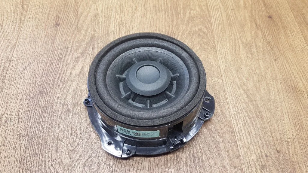Rear door speaker JK5218808AA