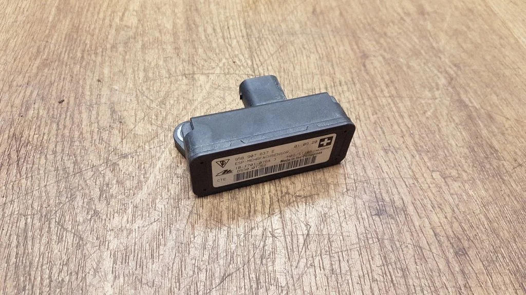 ESP acceleration yaw rate sensor – Porsche Macan (95B) (2019-)