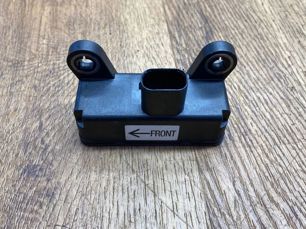 ESP (stabilitātes sistēmas) sensors (paātrinājuma sensors) 7P0907652C