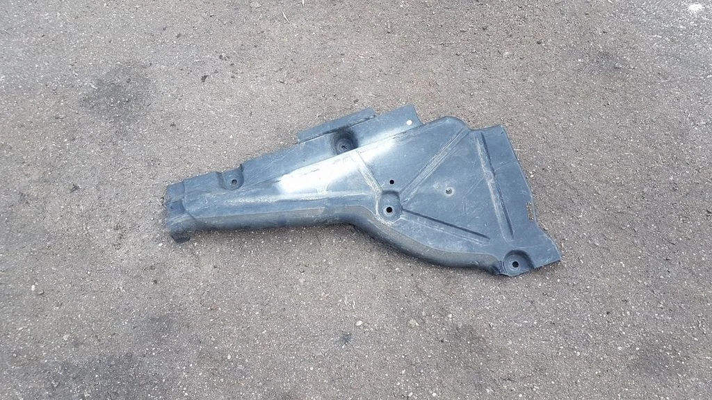 Rear underbody cover/under tray A1666807501
