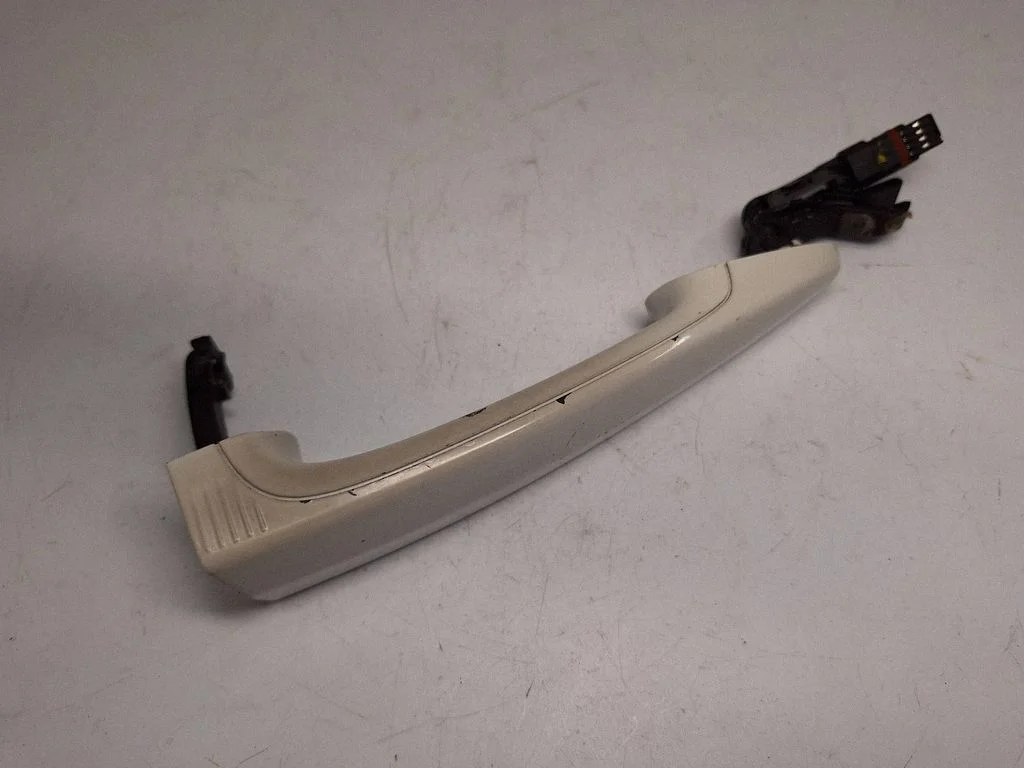 Front door exterior handle 7329346